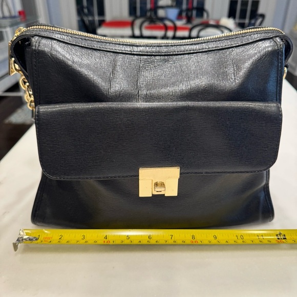 Tommy Hilfiger Black LEATHER Shoulder Bag W/ Gold Hardware Excellent Condition - Picture 7 of 13